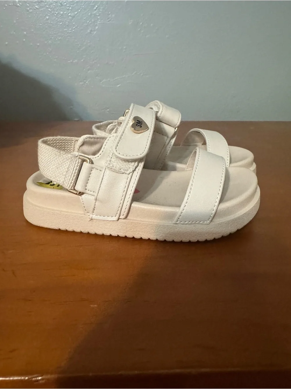 Kids Cream Adjustable Strap Sandals